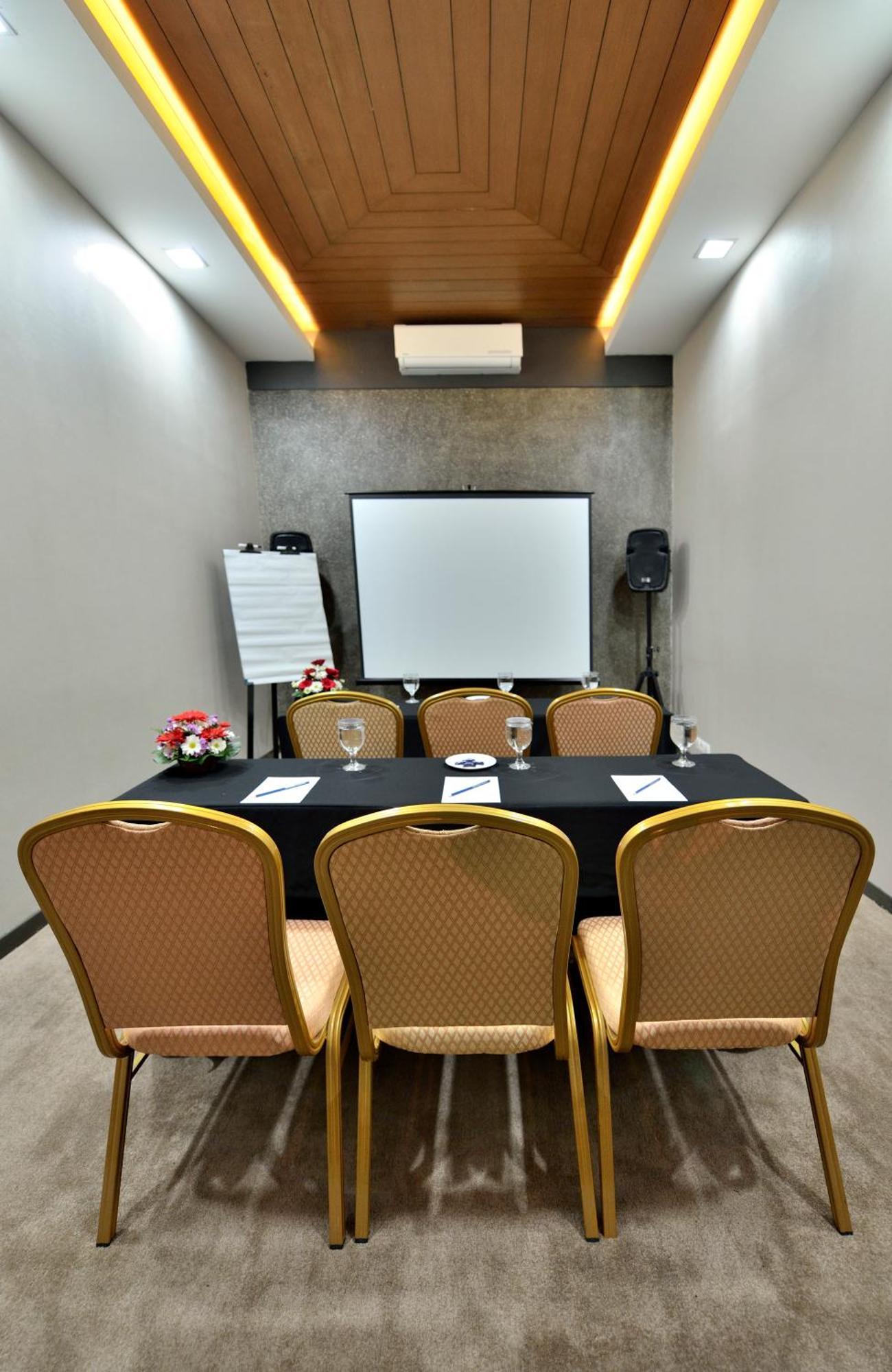 Serela Merdeka By Kagum Hotels Bandung Exterior photo