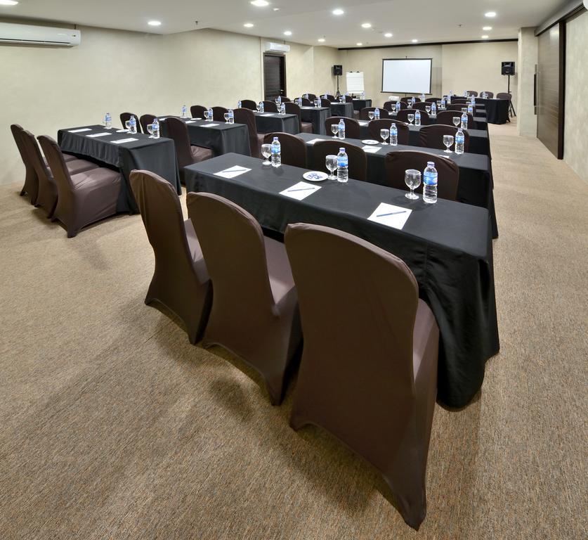 Serela Merdeka By Kagum Hotels Bandung Exterior photo